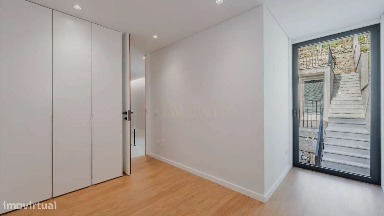 Moradia T4 de Luxo em Gonça a 10 Minutos do Centro de Guimarães-15