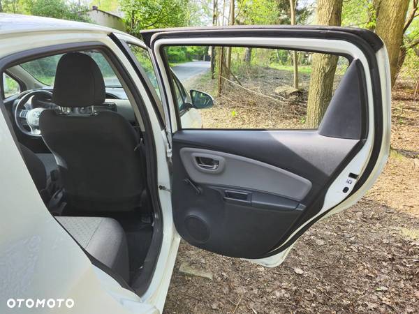 Toyota Yaris 1.33 Active - 19