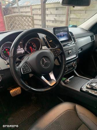 Mercedes-Benz GLE 350 d 4-Matic - 6