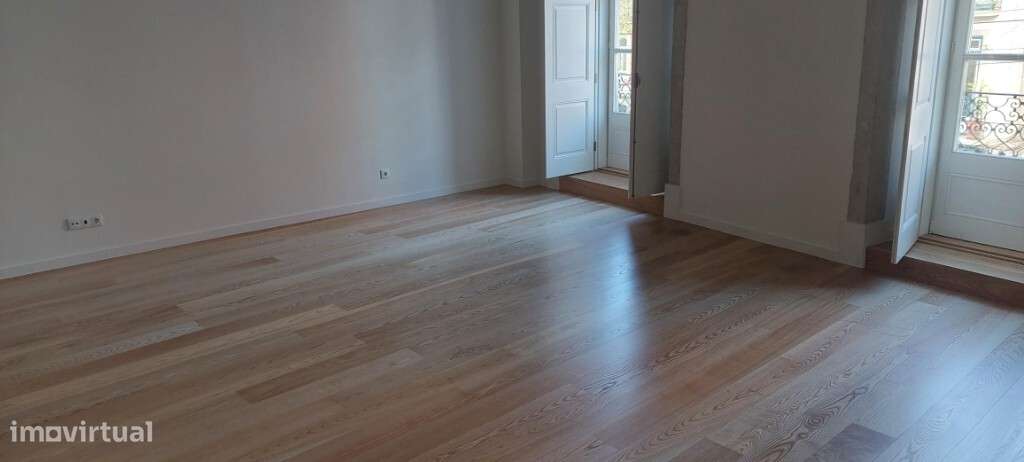 Apartamento para arrendar em Lisboa, em Santa Catarina / Bairro Alto, - Grande imagem: 5/36