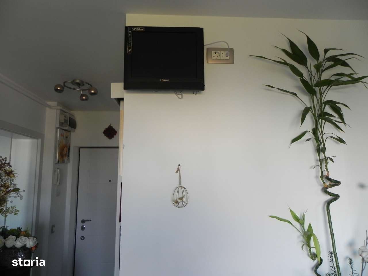 Garsoniera | Strada Politehnicii | 35 mp | 10/10 - Imagine principală: 4/9