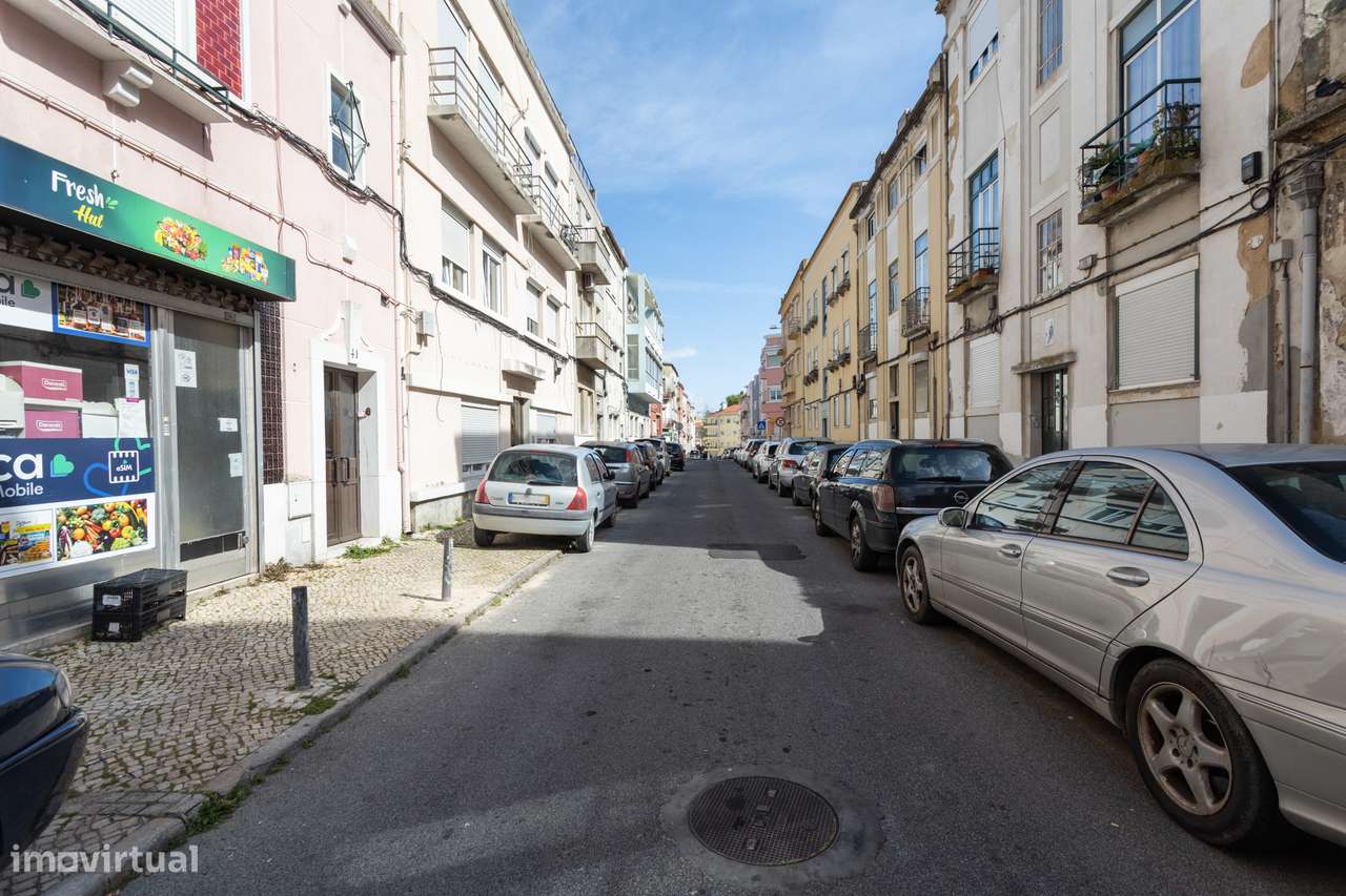 Prédio nas Olaias com projeto aprovado - Grande imagem: 4/5