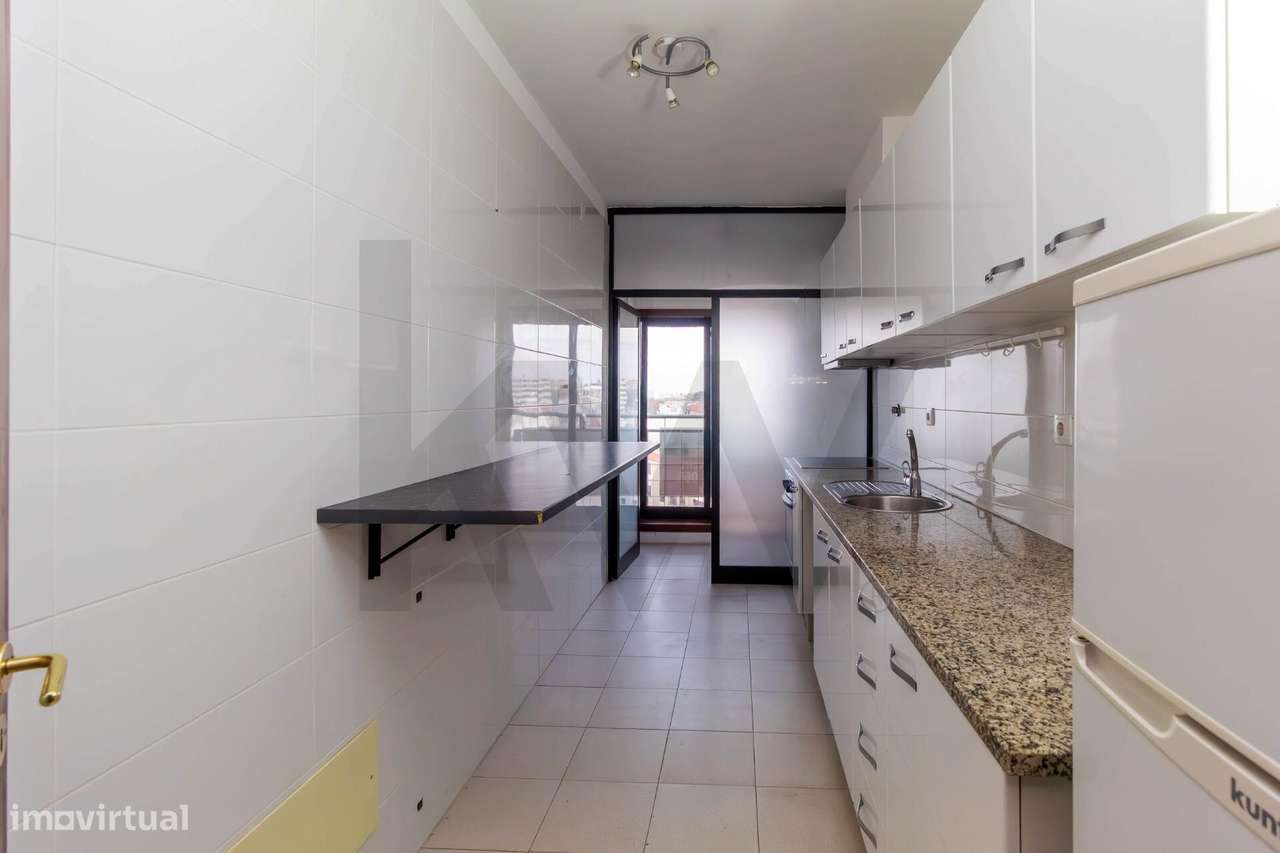 Apartamento T2 “Panorâmico” - Mafamude - Vila Nova de Gaia - Grande imagem: 5/23