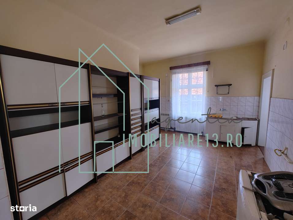 De vanzare apartament la Vila Saseasca, 3 camere, garaj si 491mp teren-8