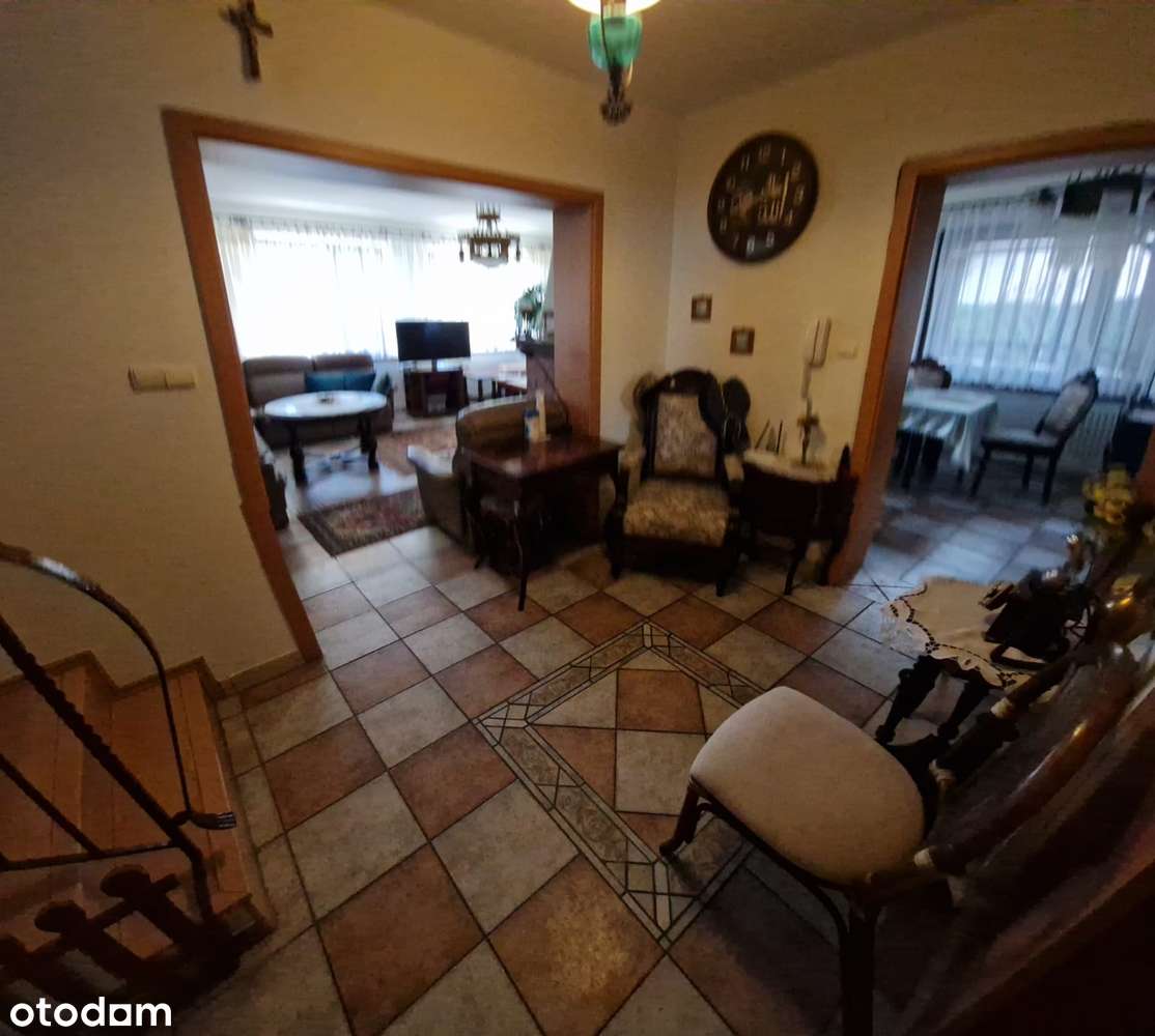 Na sprzedaż duży dom w Pokrzywnej. Cena 1 649 000 zł-4