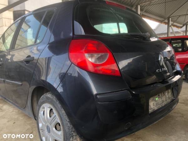 Zderzak tył tylny Renault Clio III 5D HB TEB66 - 6