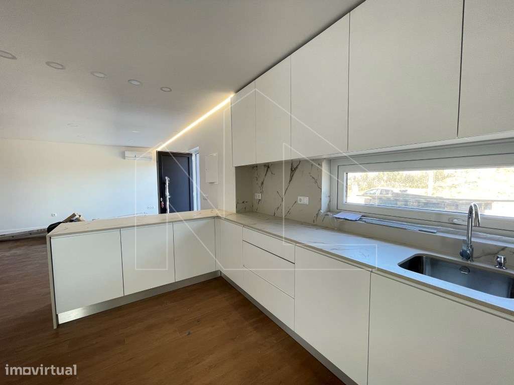 Moradia T4 - Aveiro - Grande imagem: 4/21