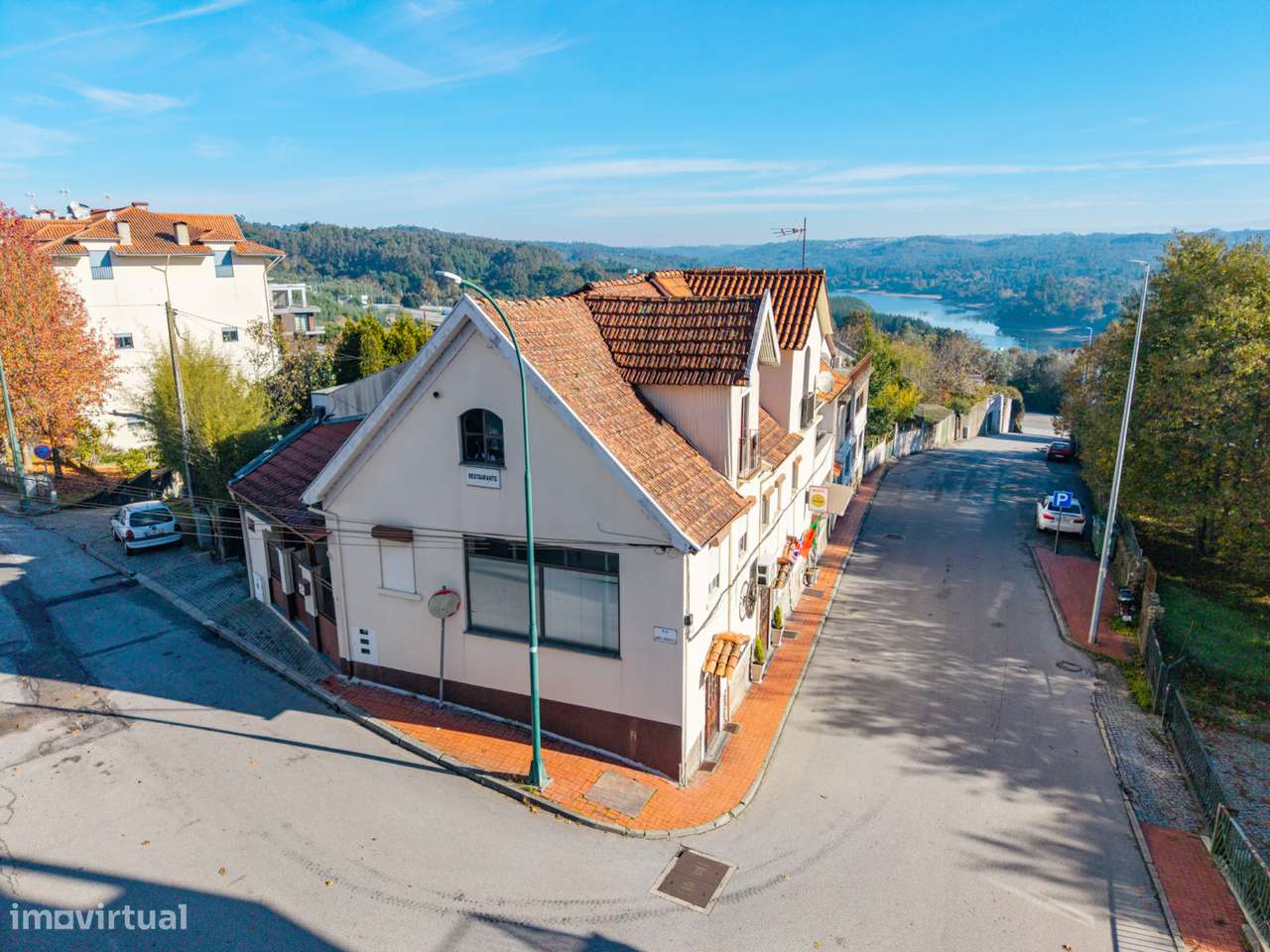 Prédio com Espaço de Restauração e 5 Apartamentos – Santa Comba Dão-16