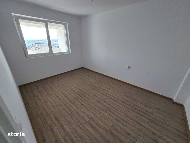 Bloc nou-Apartament 2 camere Miroslava!-4