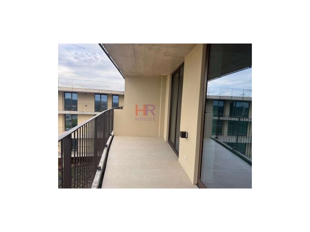 Arrenda-se T1 Novo com lugar de garagem privativo coberto. - Grande imagem: 5/23