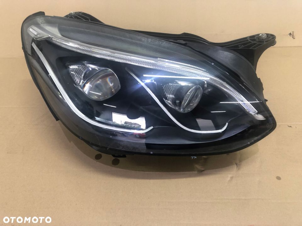 MERCEDES SLK R172 LAMPA PRZÓD PRAWA FULL LED ILS - 1