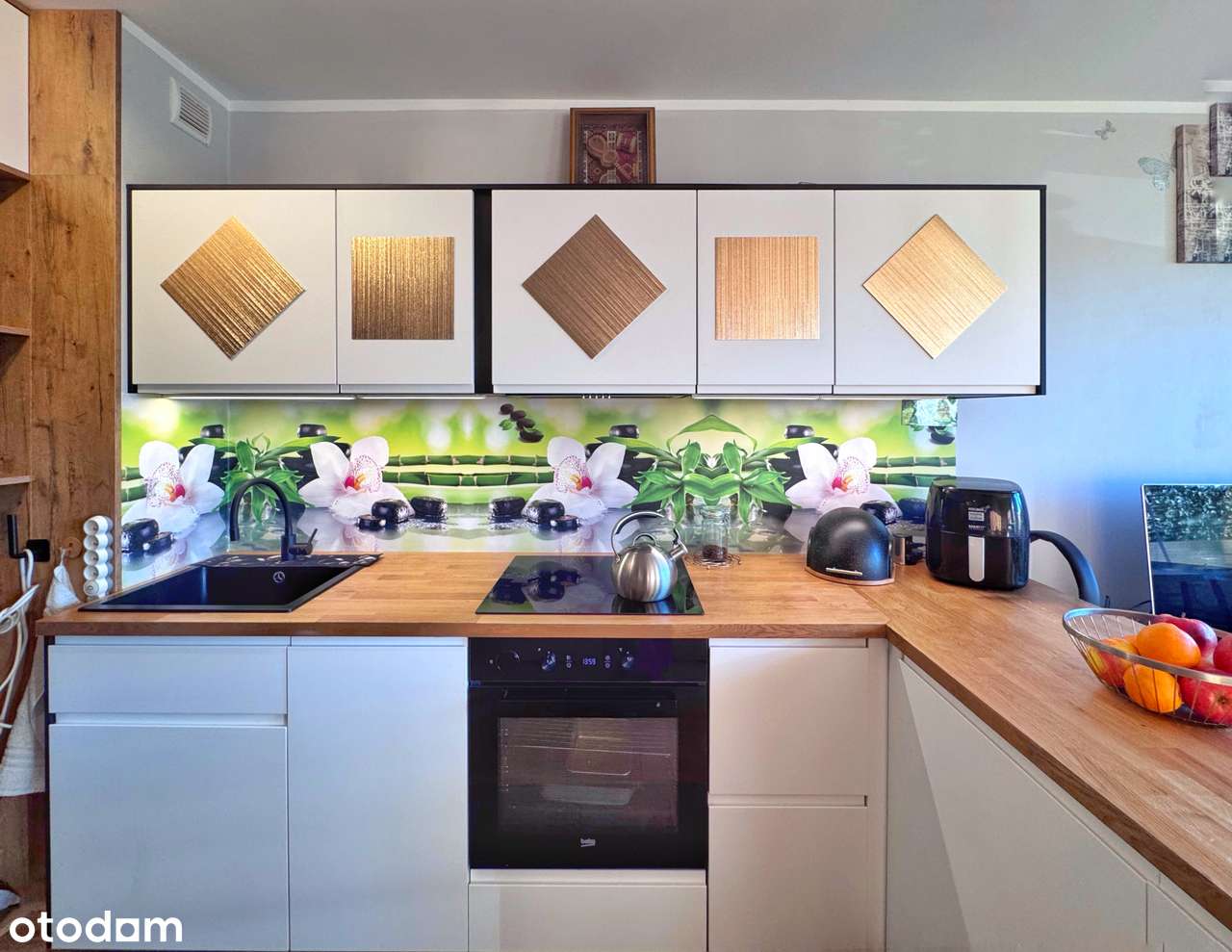 Kawalerka z ogródkiem | Miejsce postojowe | Komórka | Budynek z 2019-2