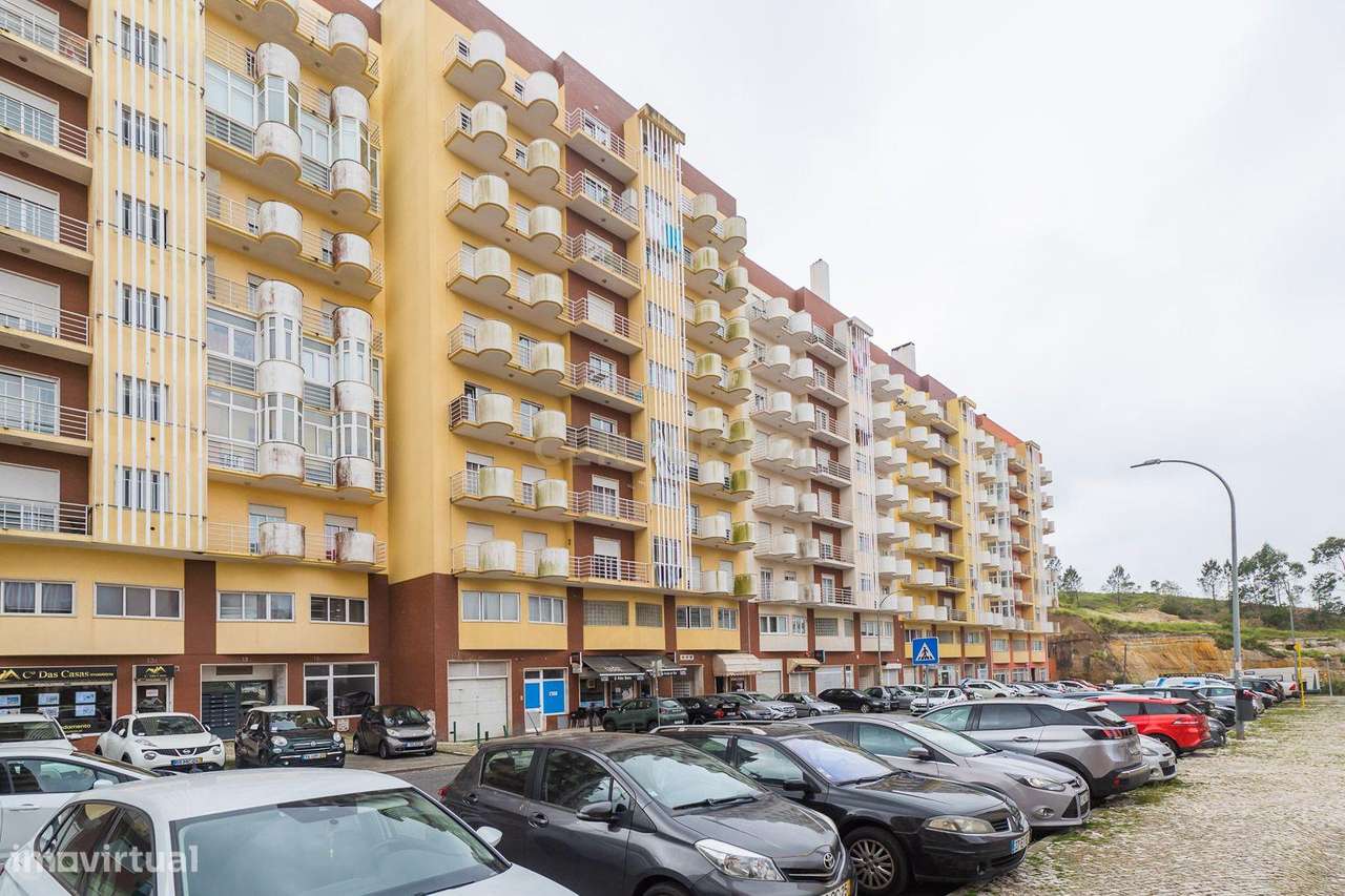 Excelente apartamento T2 com parqueamento em Rio de Mouro-35