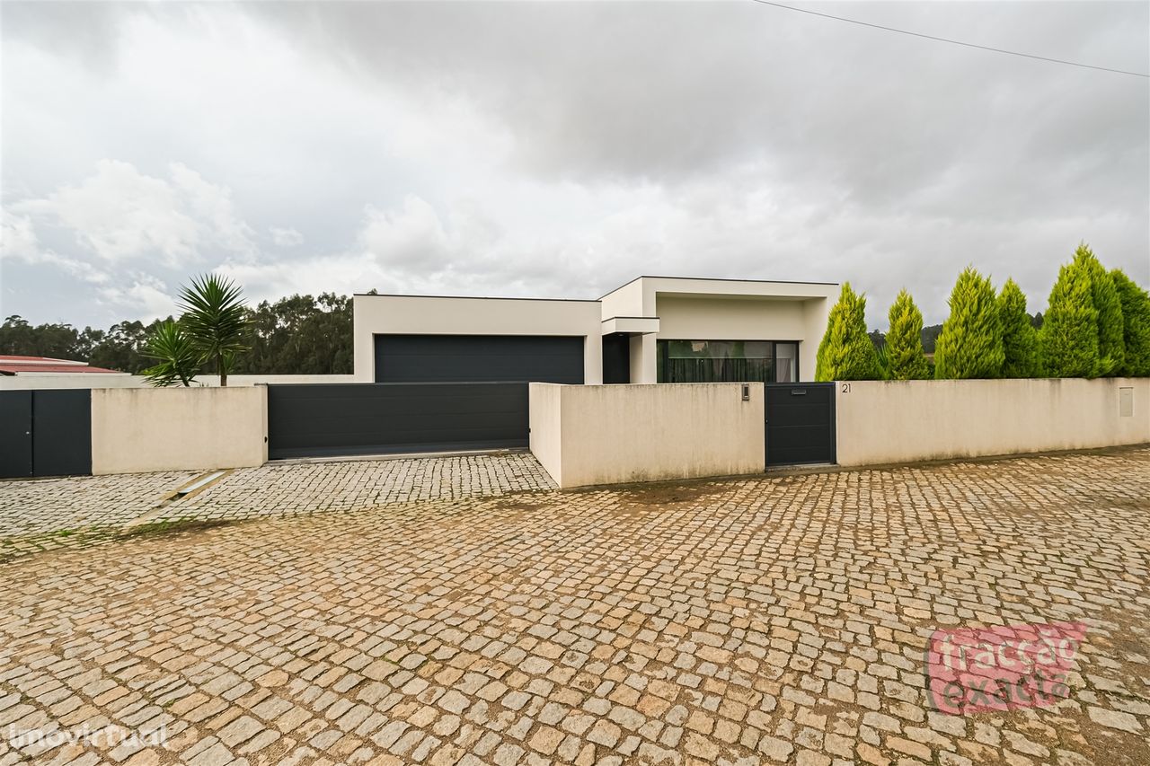 Moradia T3+1 Venda em Rio Mau e Arcos,Vila do Conde