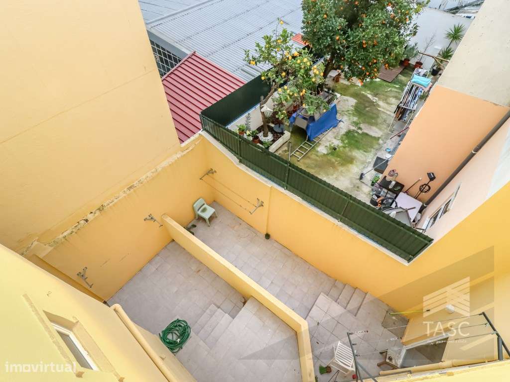 Apartamento T3 em Queluz-16