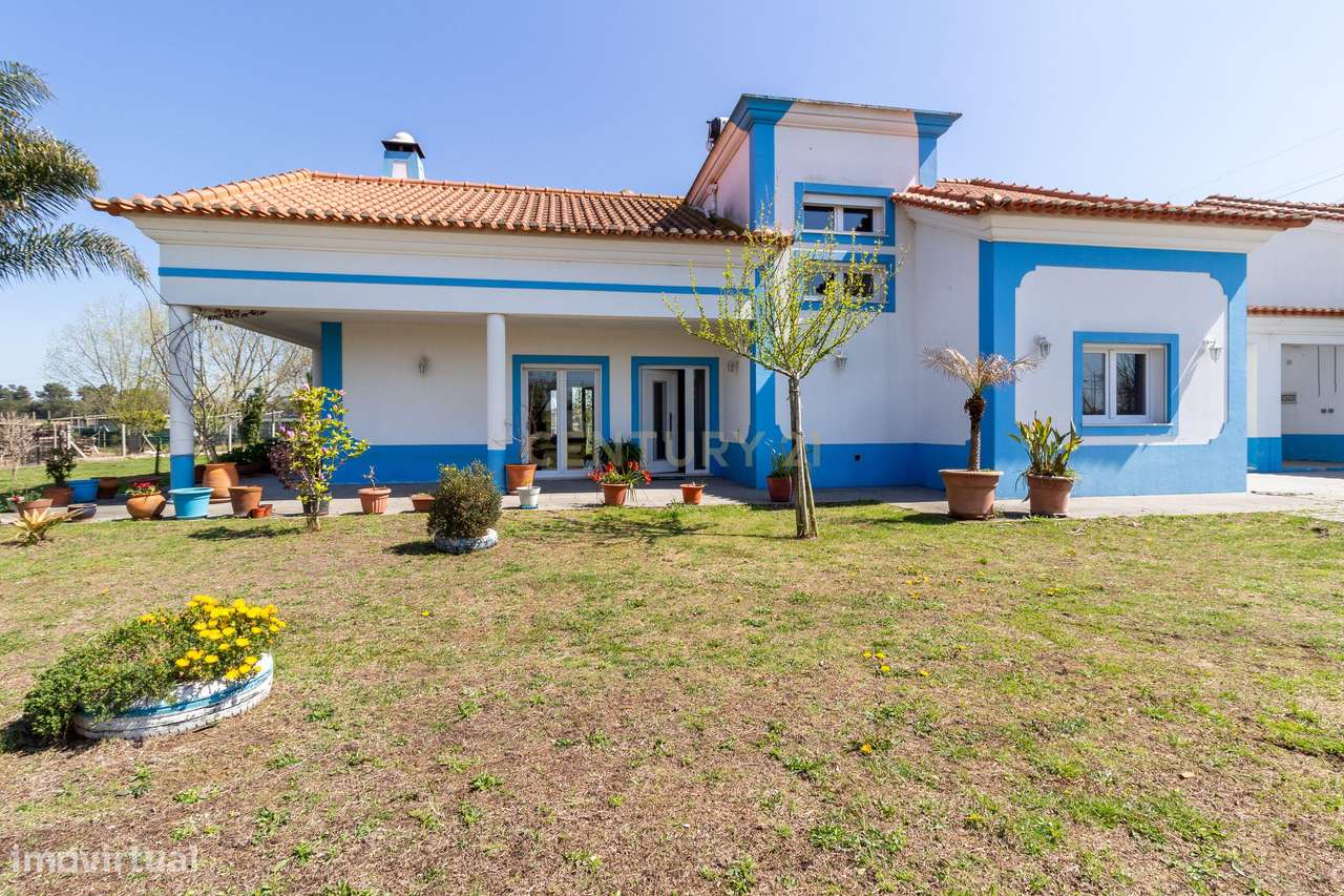 Vende 2 Moradias T2+1 - 19.000M2 de terreno - Moita - Grande imagem: 2/42