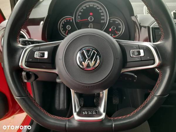 Volkswagen up! GTI - 24