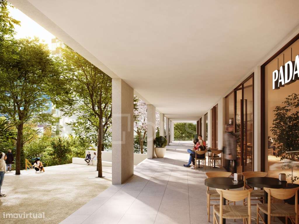 Apartamento T3 com terraço e varanda em Santo António dos Cavaleiros - Grande imagem: 4/62