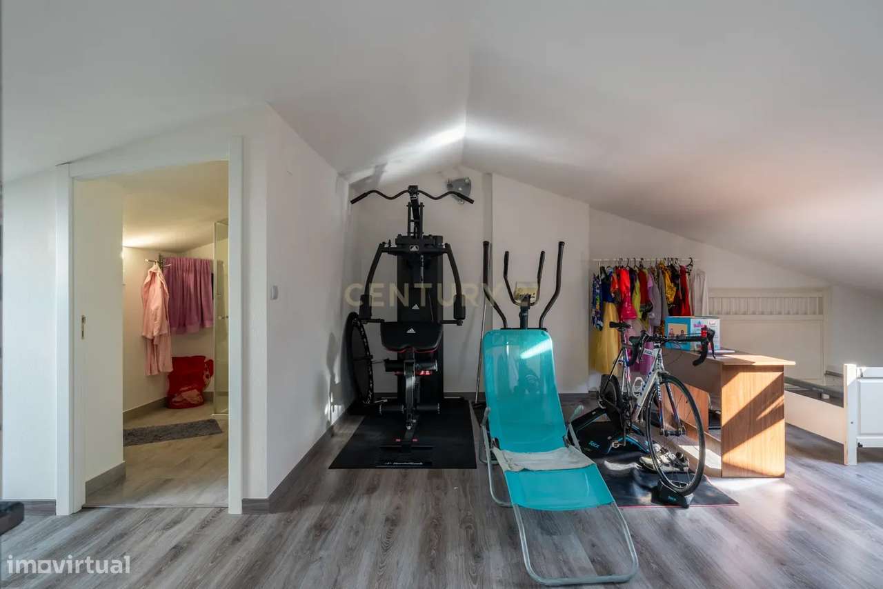 Penthouse T5 Jardins da Parede-27