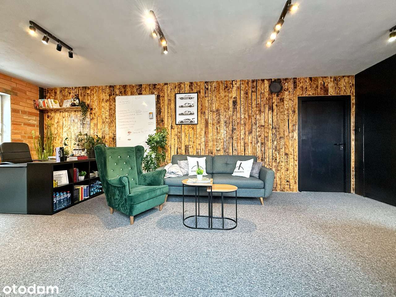 Przytulny lokal z dużym tarasem + m.p + klimatyzacja | ul. Kobierzycka-4