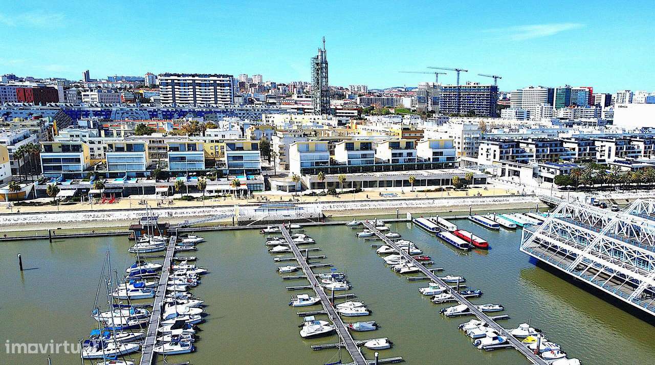 Loja- Restaurante/Bar na Marina do Parque das Nações - Grande imagem: 4/36