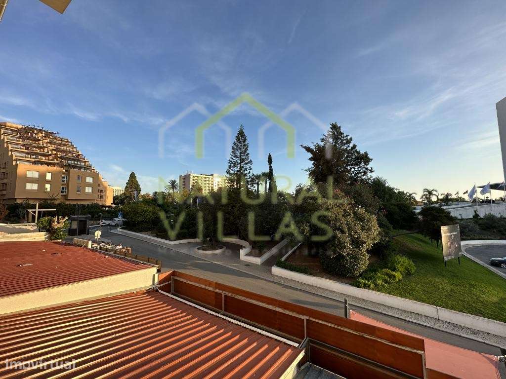 Apartamento T1 + 1 Renovado na Prestigiada Marina de Vilamoura-24