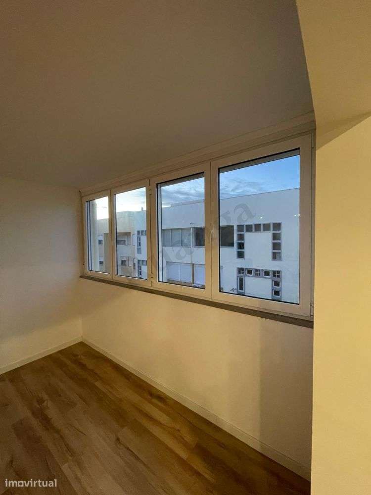 Apartamento T2 à Venda em Vila Nova de Santo André - Grande imagem: 4/9