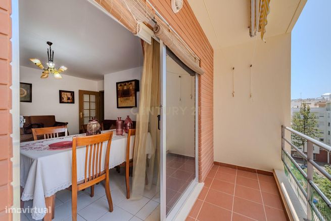 Apartamento T2 - Oportunidade Única a 5 Min da Praia da Rocha!-47