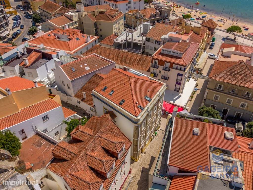 Apartamento Único com Charme Histórico e Conforto Moderno a Passos ...-54
