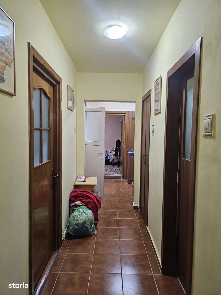 3 Camere etaj intermediar/centrală proprie - Abator (Gară)-11