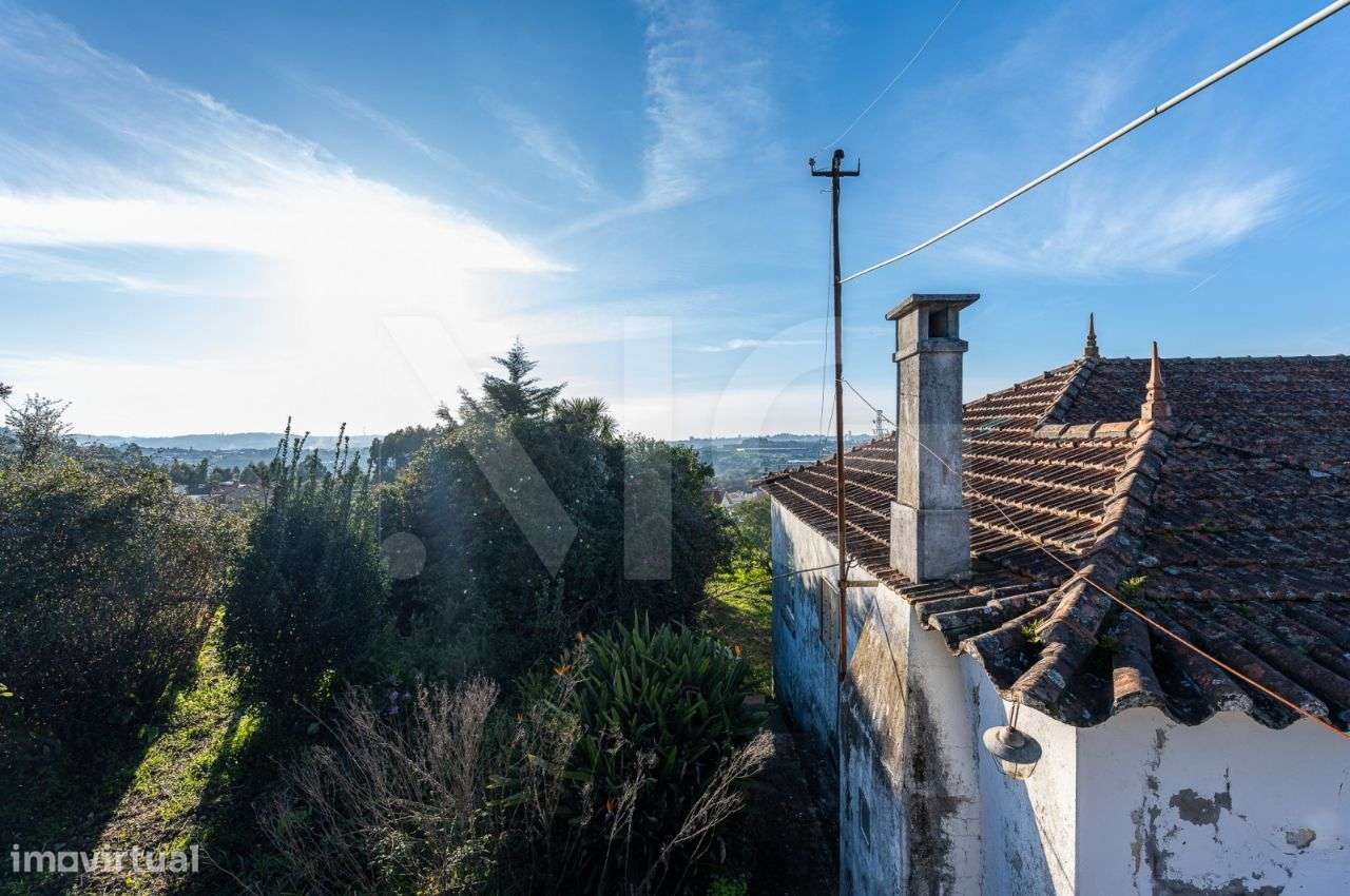 Quinta, com Moradia habitável e Terreno de 8744m² em Fânzeres-Gondomar-6