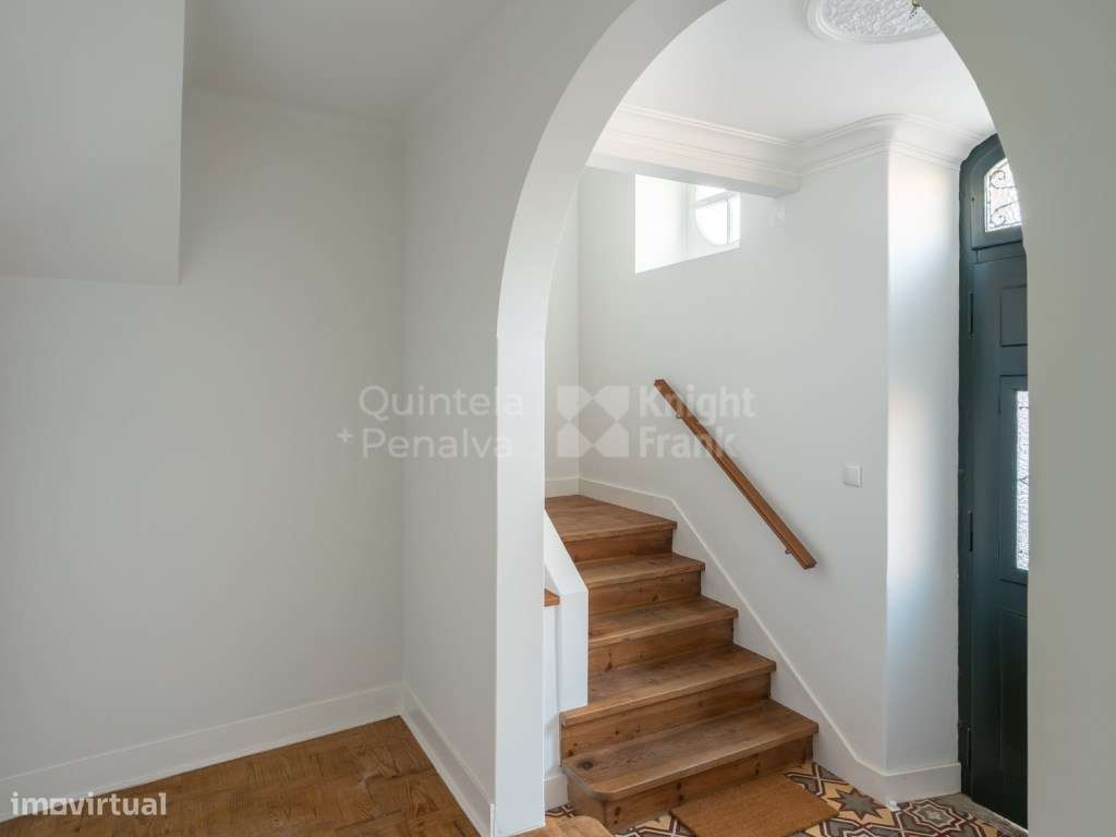 Moradia T4 renovada com varanda e terraço, em Santiago do Cacém - Grande imagem: 4/25