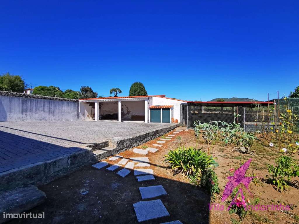 Moradia T4 independente com amplo jardim, garagem e cave - Santa Ma...-35