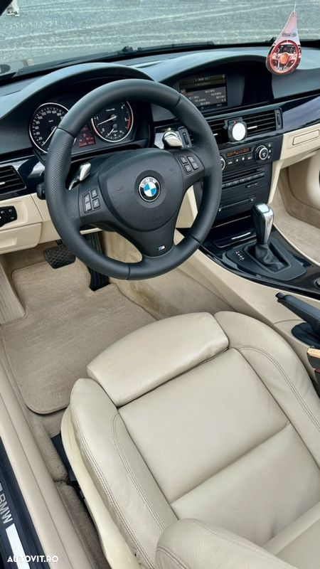 BMW Seria 3 325d DPF Cabrio Aut. - 11