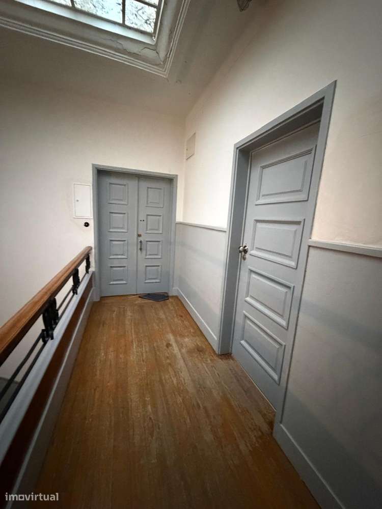 Excelente T7 para venda na Cruz de Celas-6