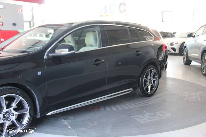 Volvo V60 Cross Country 2.0 D4 Plus Geartronic - 9