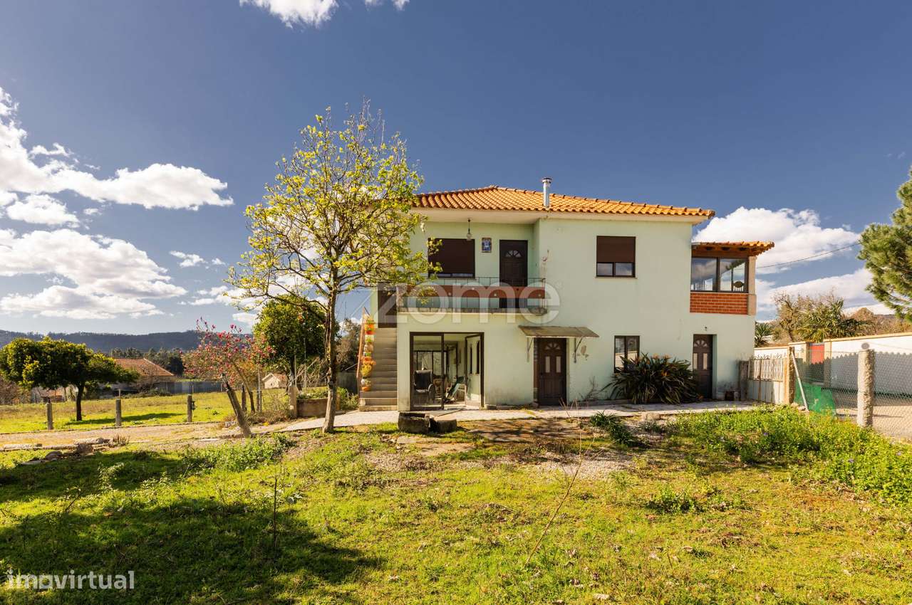 Moradia com Terreno de 3.270 m², a 10 Minutos do Centro de Braga - Grande imagem: 2/17