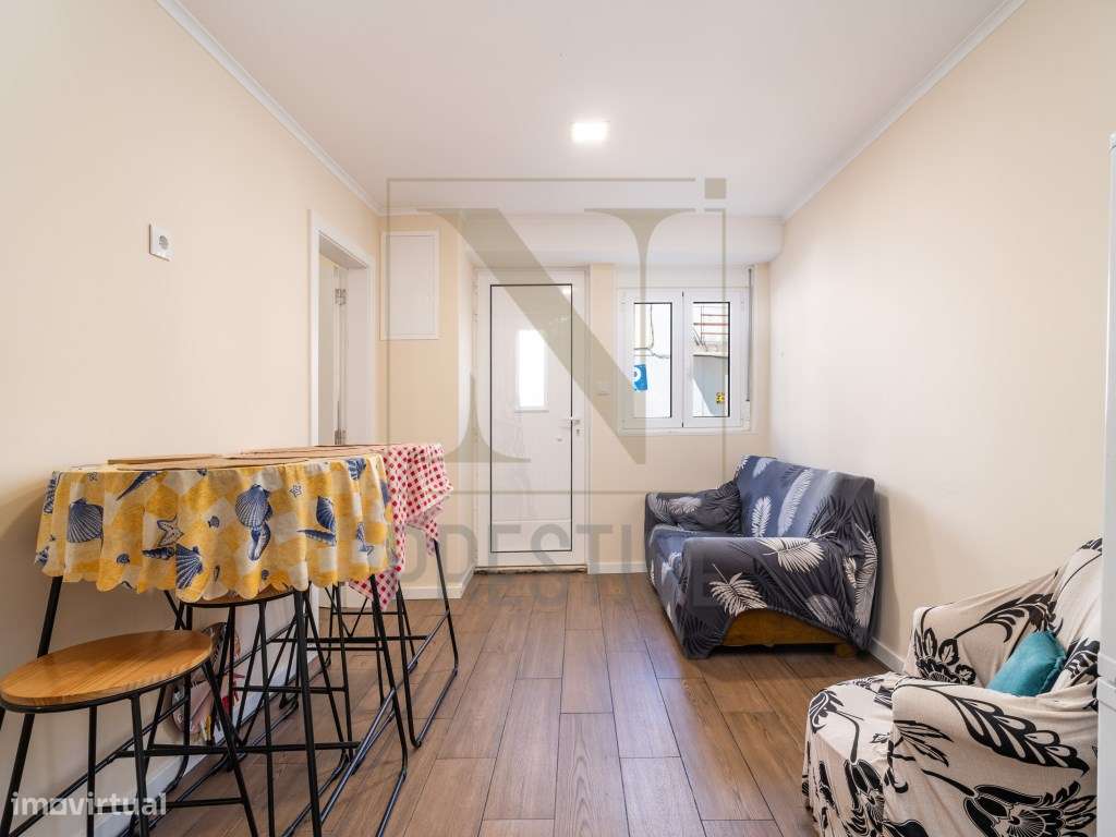 Moradia T8 no Bairro Norton de Matos-9