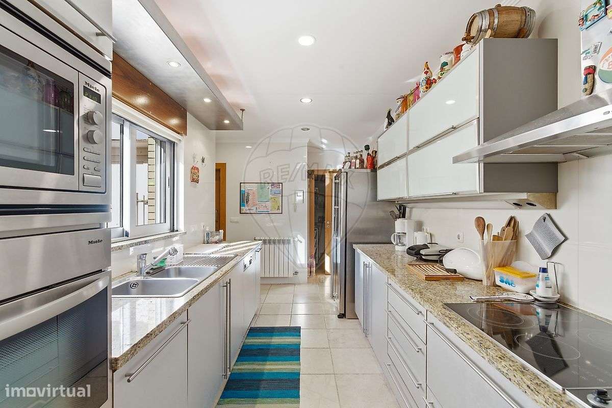 Moradia T4 para venda-11