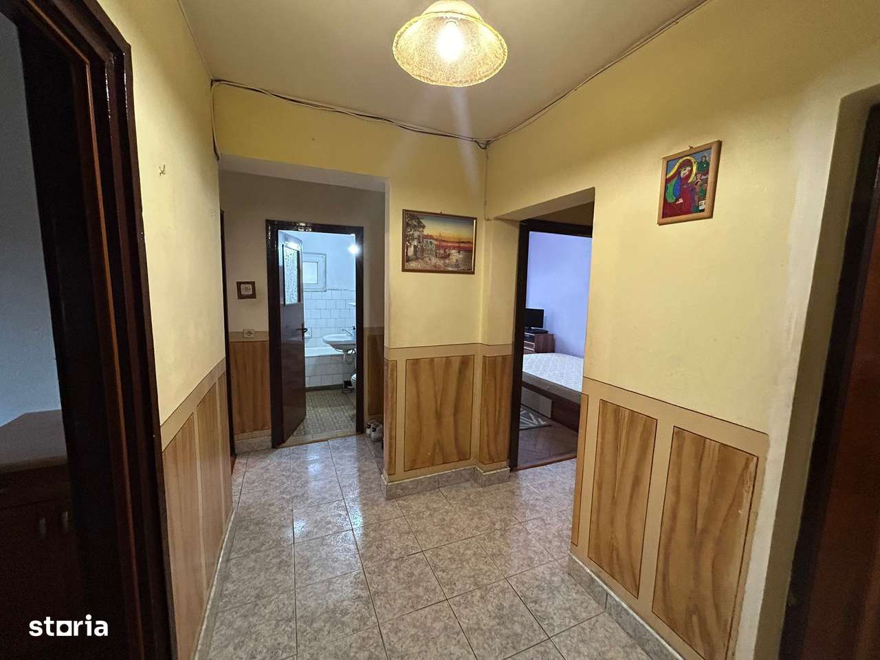 Apartament 3 camere, etaj 3 - zona Cetate-8