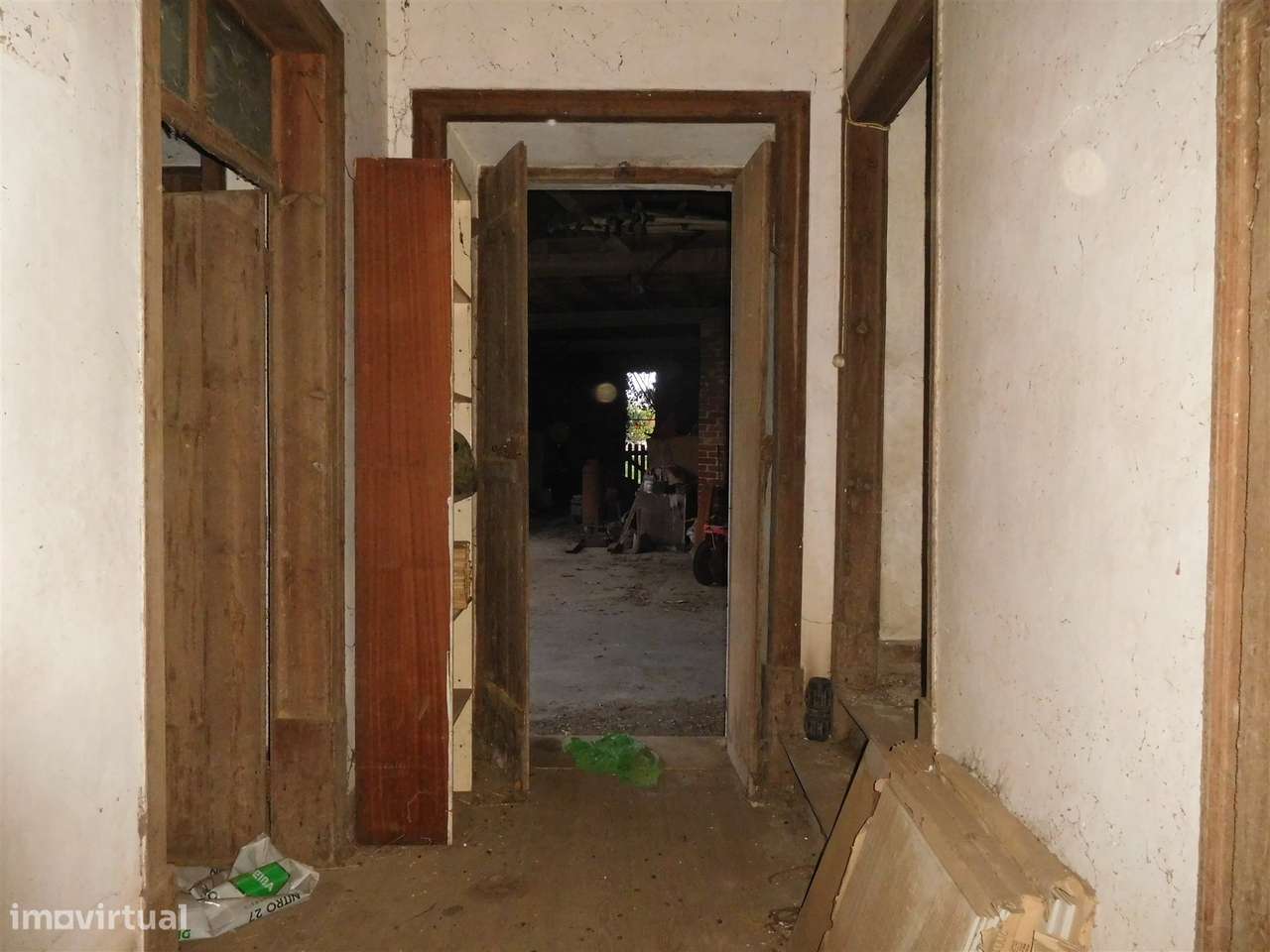 Quinta com Moradia T5 / Restaurar / Carvide / Leiria-3