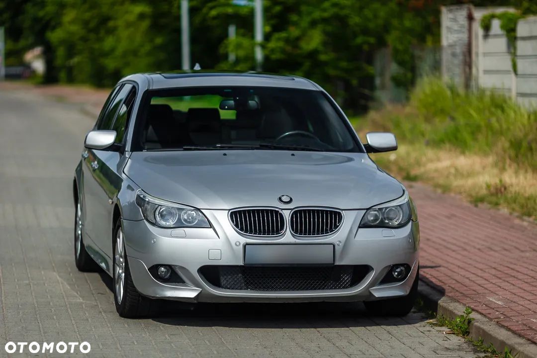 BMW Seria 5 530d xDrive Touring Edition Sport - 1