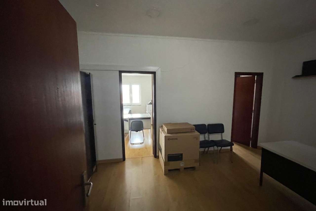 Armazém Industrial com Câmaras Frigoríficas – Lourinhã-17