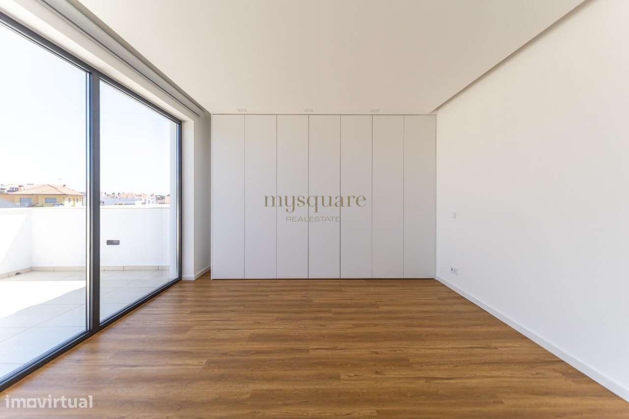 Moradia geminada T4 - Canidelo, Gaia-31