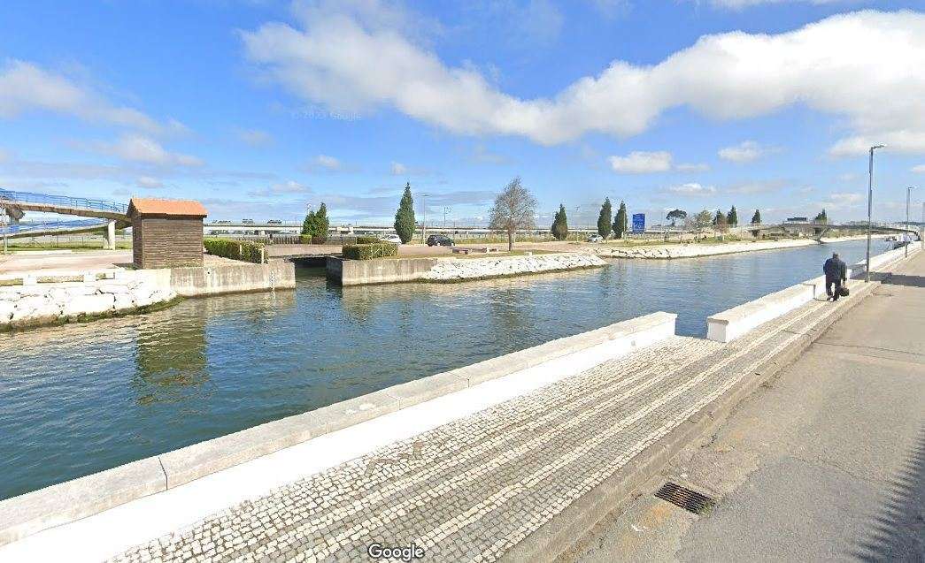 Moradia T3 - Glória e Vera Cruz - Aveiro - Grande imagem: 1/14