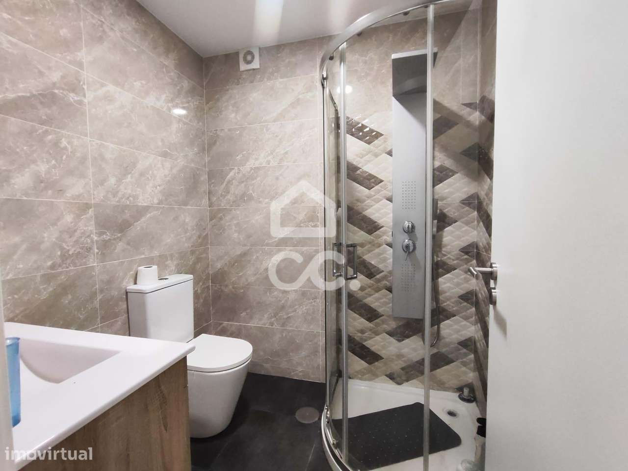 Excelente T3 como Novo no Centro | Ideal para Viver ou Investir - Grande imagem: 4/14