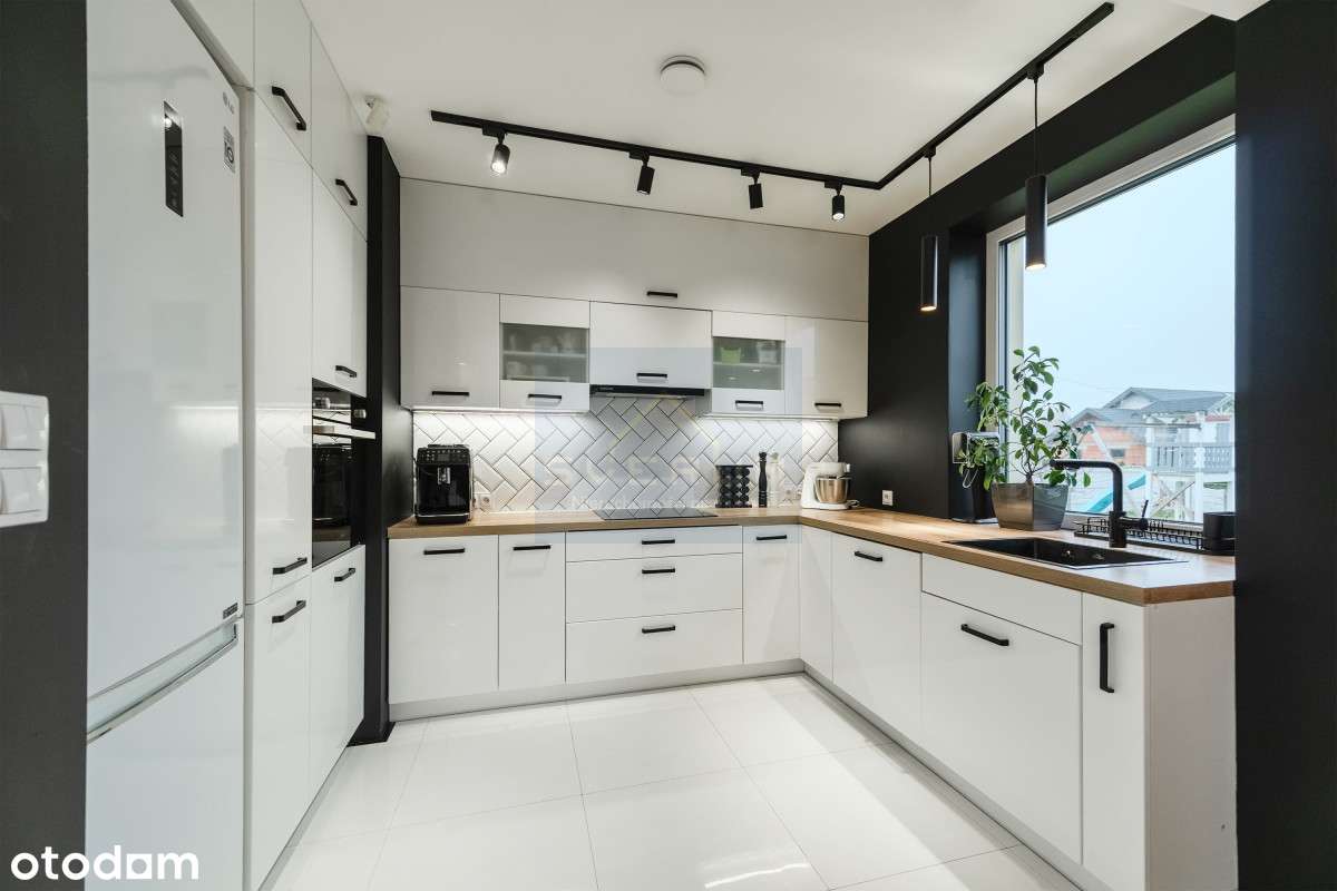 Piękny dom w Krasicach gm. Mstów-4