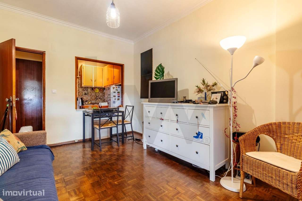 T1 para Venda em Rio de Mouro | Próximo da Estação e Serviços-4