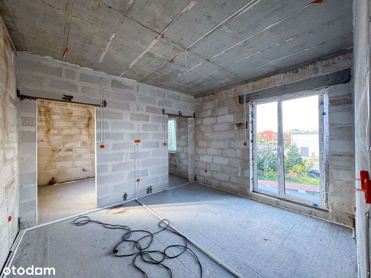 Mieszkanie 3 pokojowe+ taras+ miejsca postojowe-8