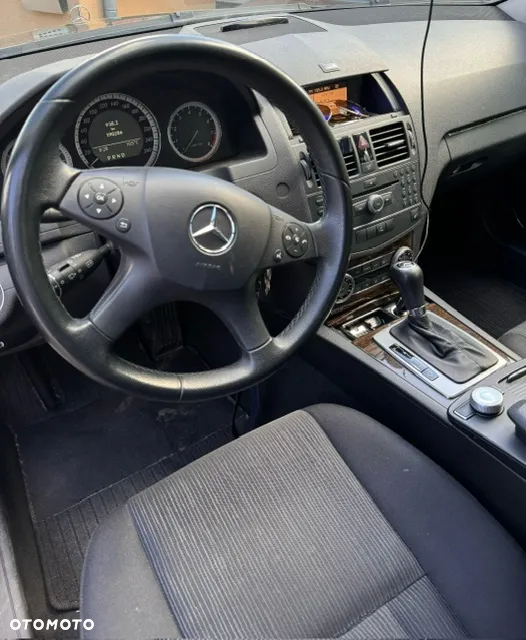 Mercedes-Benz Klasa C 180 T Kompressor Automatik BlueEFFICIENCY Avantgarde - 6